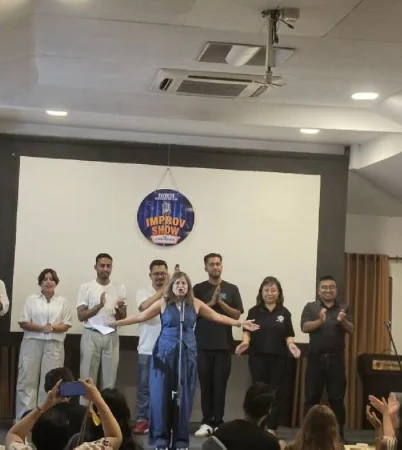 Funny happens: An evening of improv by Everest Toastmasters